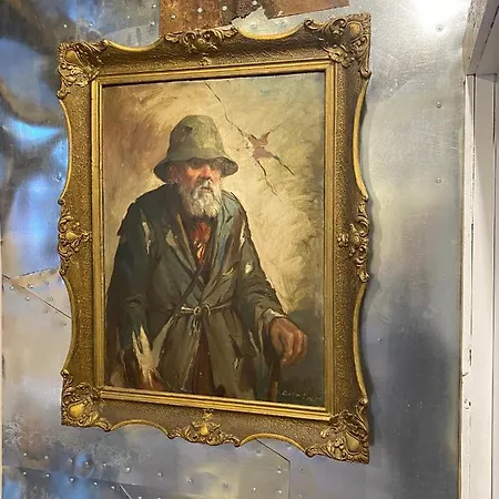 A La Διαμέρισμα *